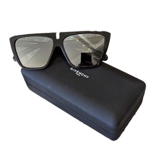 GIVENCHY GV 7109S BSC T4 Sunglasses Black Silver Frame Silver Mirror Lenses 58mm